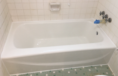 Bathtub Refinishing or Bathtub Liners? Which is the Right Choice?